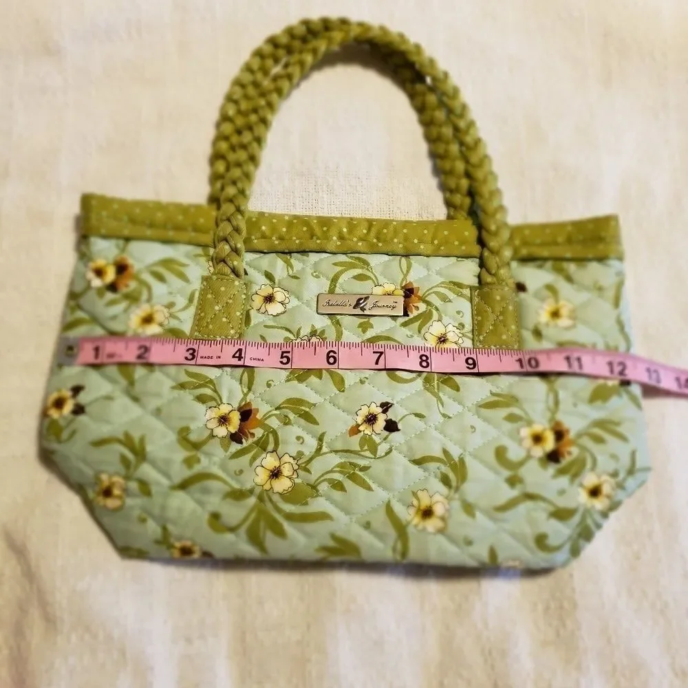 𝅺ISABELLA'S JOURNEY FLORAL QUILTED SHOULDER BAG